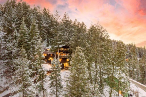 Treetop by AvantStay Rustic Secluded Cabin w Views in Summit Park